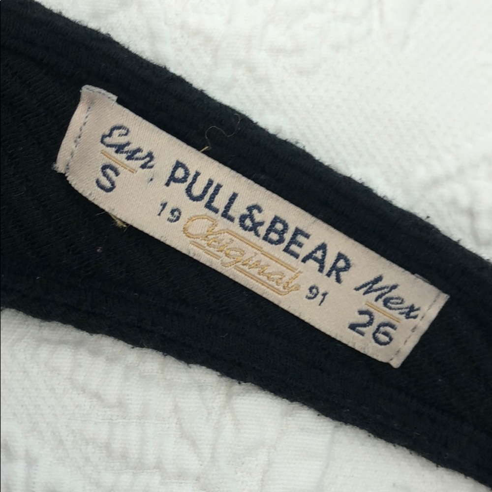 Dressed - Picture 5 of 6